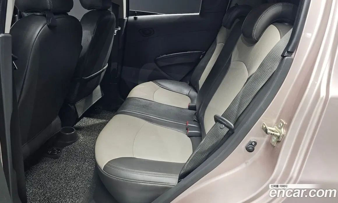 Chevrolet Spark 2012 1.0 автомат (гидро), фото 16 Chevrolet Spark 2012 1.0 автомат (гидро), фото 16