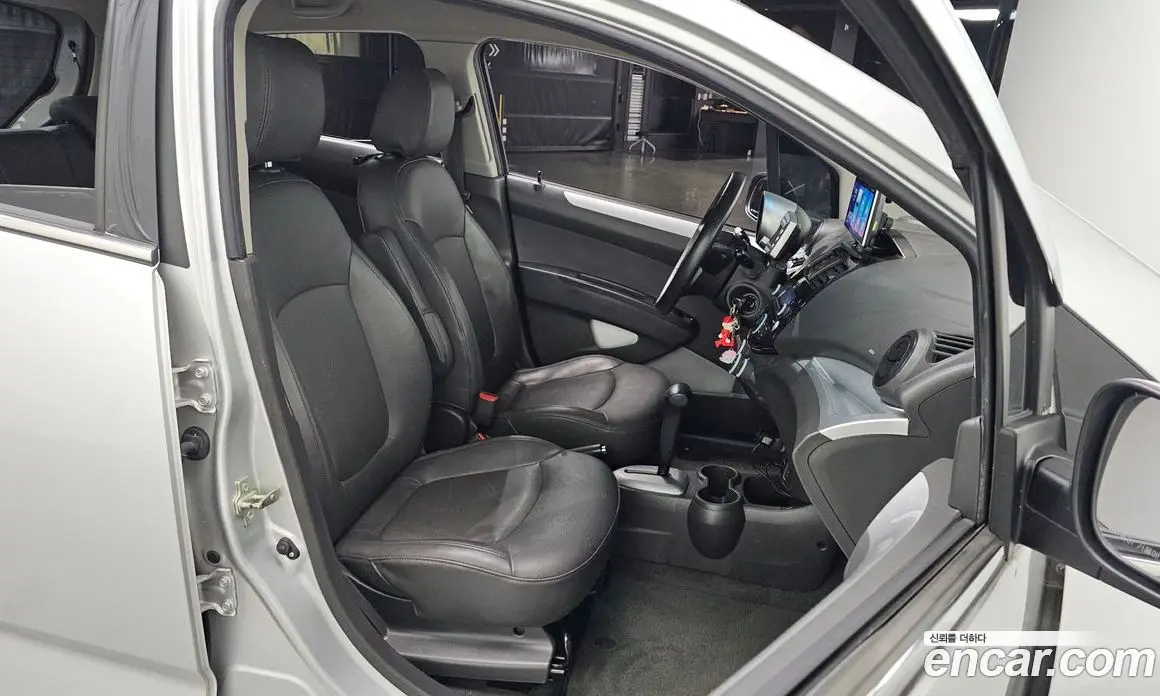Chevrolet Spark 2013 1.0 автомат (гидро), фото 18 Chevrolet Spark 2013 1.0 автомат (гидро), фото 18