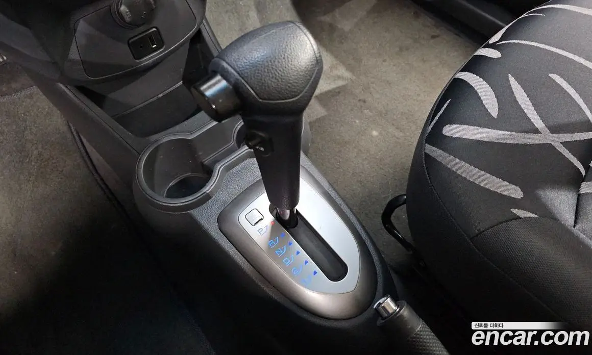 Chevrolet Spark 2013 1.0 автомат (гидро), фото 12