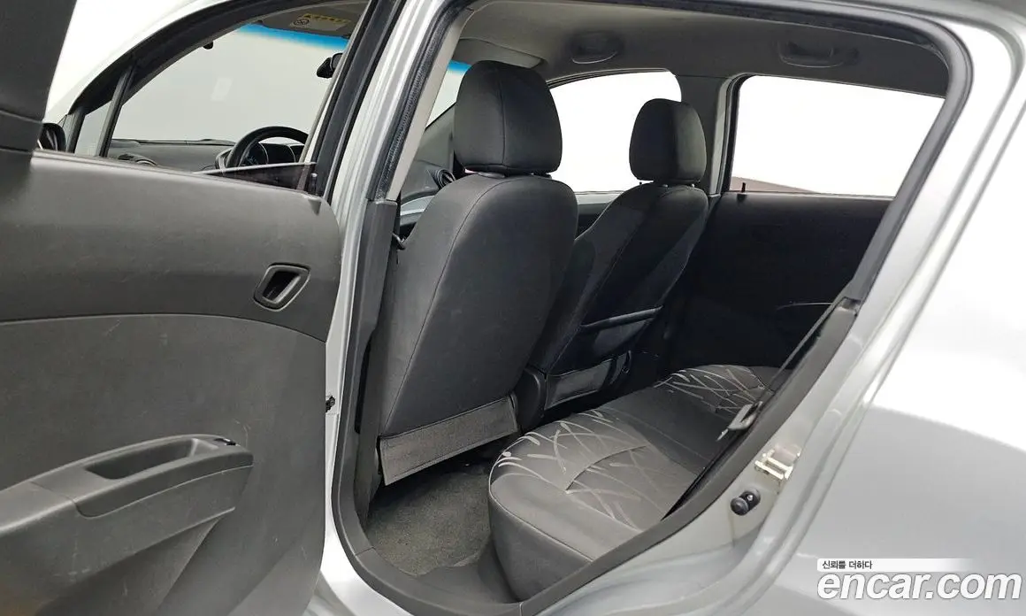 Chevrolet Spark 2013 1.0 автомат (гидро), фото 17