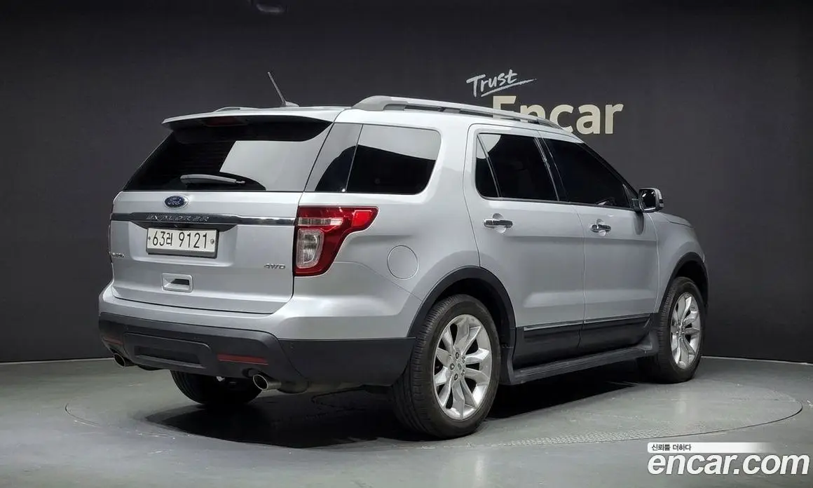 Ford Explorer 2013 3.5 автомат (гидро), фото 2 Ford Explorer 2013 3.5 автомат (гидро), фото 2