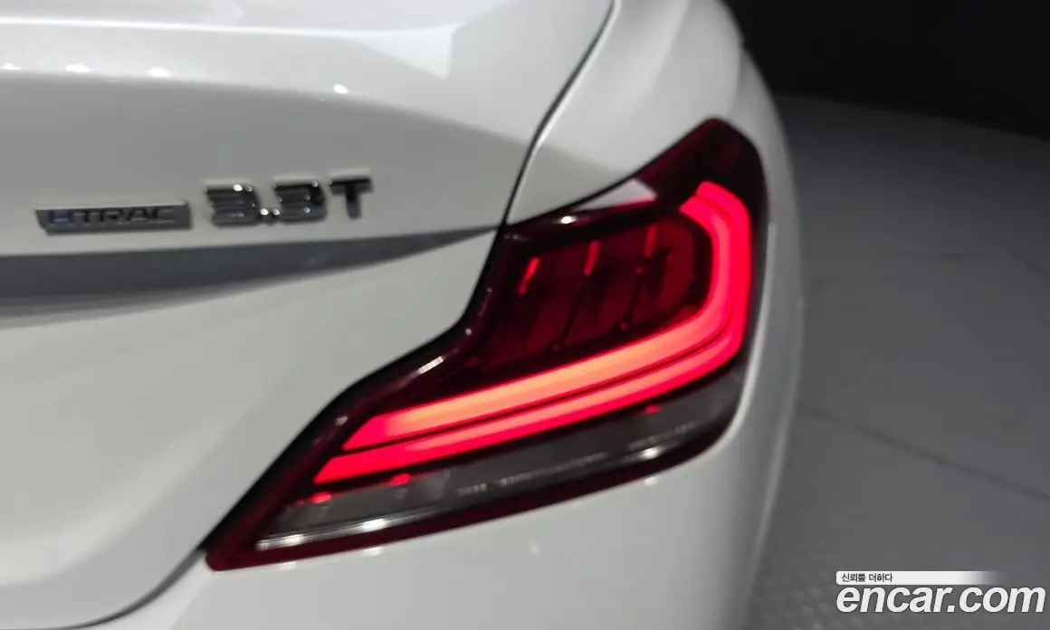 Genesis G70 2019 2.0 автомат (гидро), фото 9 Genesis G70 2019 2.0 автомат (гидро), фото 9