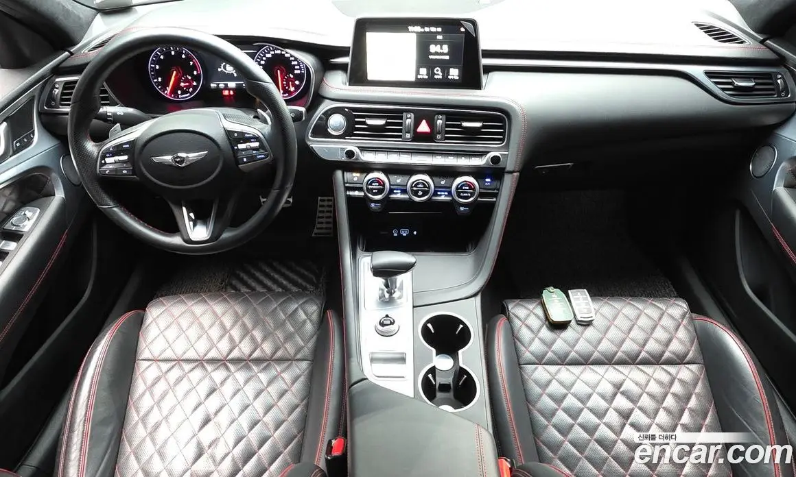 Genesis G70 2019 2.0 автомат (гидро), фото 10 Genesis G70 2019 2.0 автомат (гидро), фото 10
