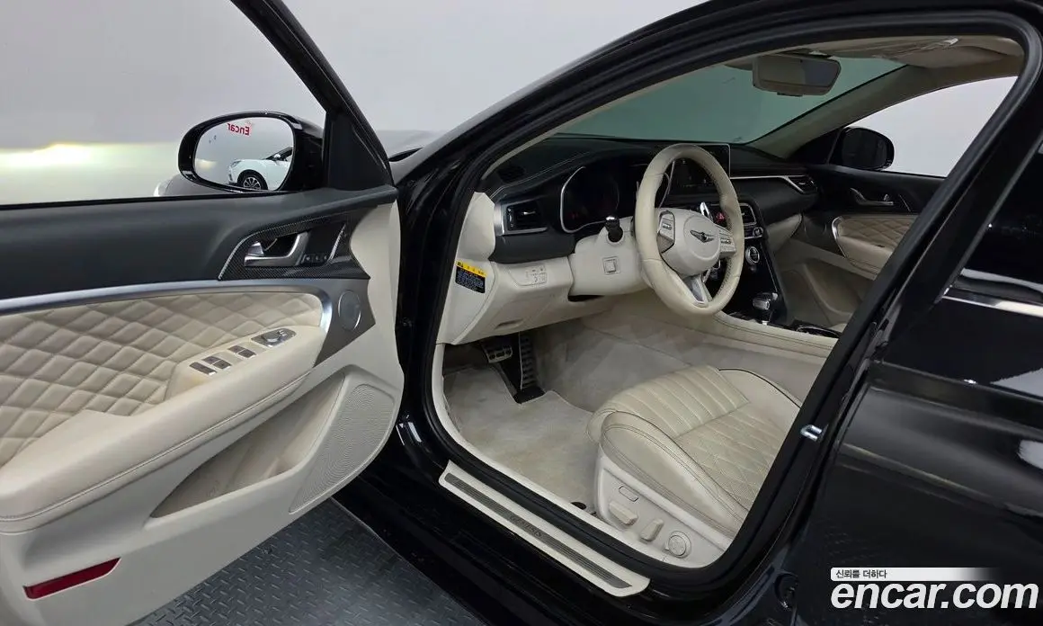 Genesis G70 2019 2.0 автомат (гидро), фото 13 Genesis G70 2019 2.0 автомат (гидро), фото 13