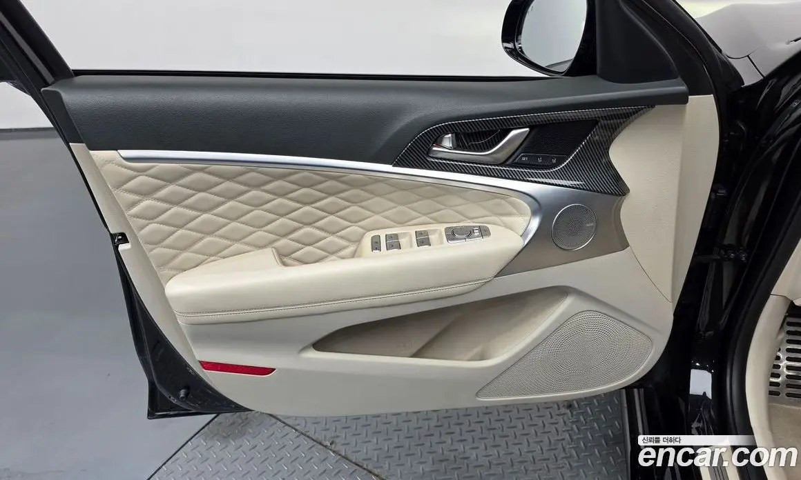 Genesis G70 2019 2.0 автомат (гидро), фото 14 Genesis G70 2019 2.0 автомат (гидро), фото 14