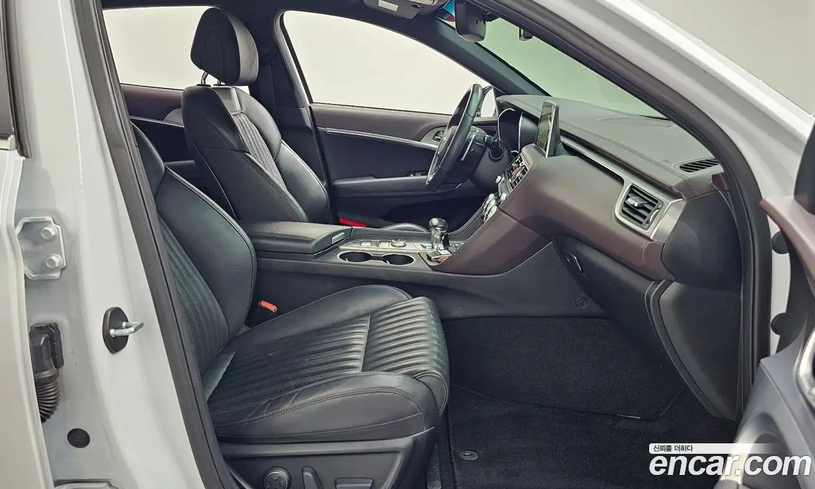 Genesis G70 2019 2.2 автомат (гидро), фото 17