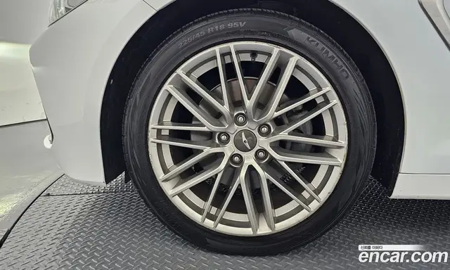 Genesis G70 2019 2.2 автомат (гидро), миниатюра 5