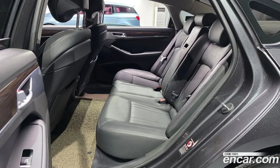 Genesis G80 2019 3.3 автомат (гидро), фото 17 Genesis G80 2019 3.3 автомат (гидро), фото 17