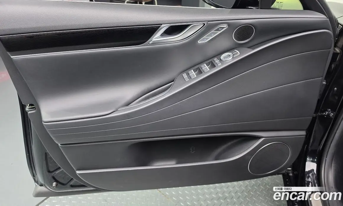 Genesis G80 2025 2.5 автомат (гидро), фото 13