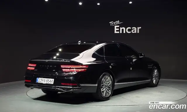 Genesis G80, 2025, 17 496 км