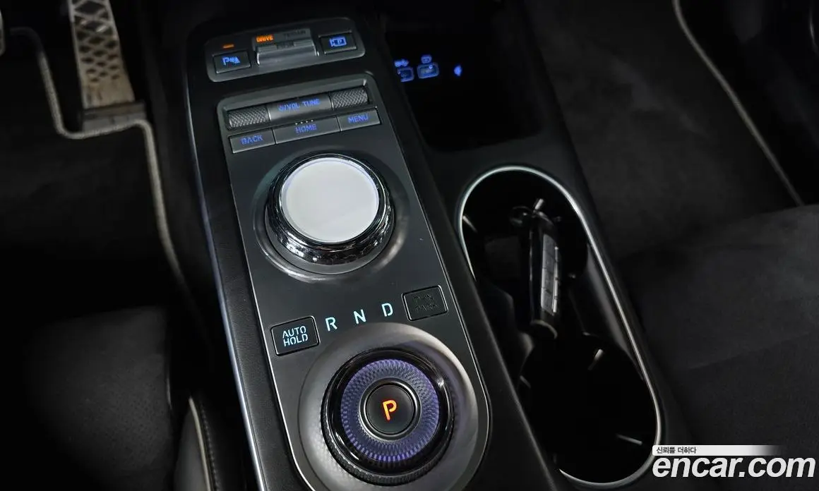 Genesis GV70 2021 3.5 автомат (гидро), фото 12 Genesis GV70 2021 3.5 автомат (гидро), фото 12