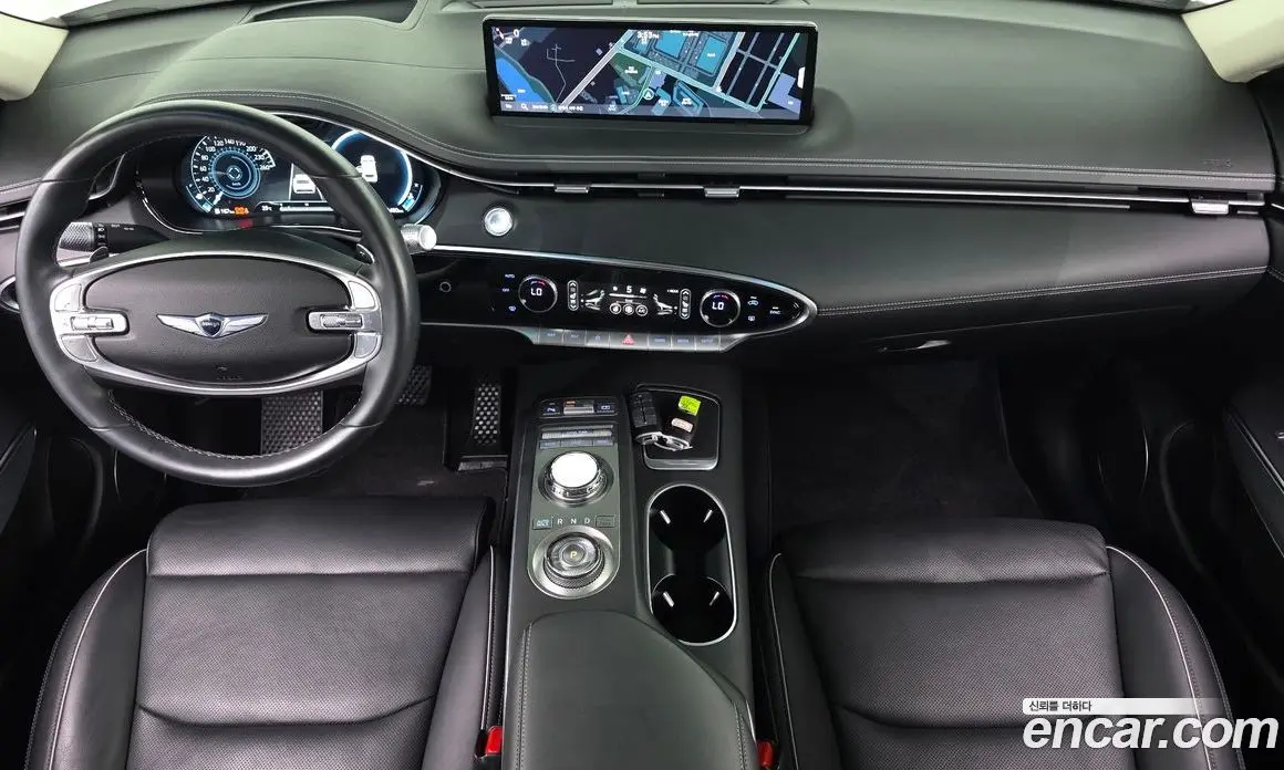 Genesis GV70 2021 2.5 автомат (гидро), фото 10 Genesis GV70 2021 2.5 автомат (гидро), фото 10