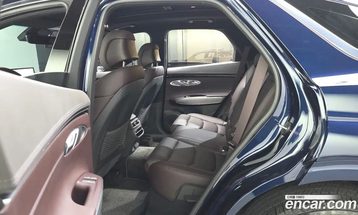 Genesis GV70 2022 2.5 автомат (гидро), фото 16
