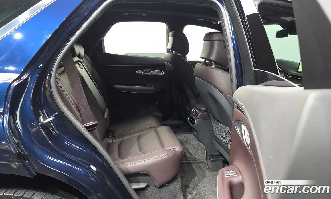 Genesis GV70 2022 2.5 автомат (гидро), фото 18