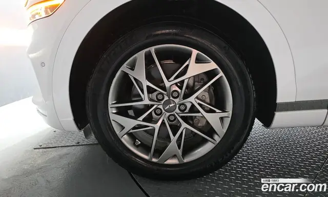 Genesis GV70 2023 2.5 автомат (гидро), миниатюра 5