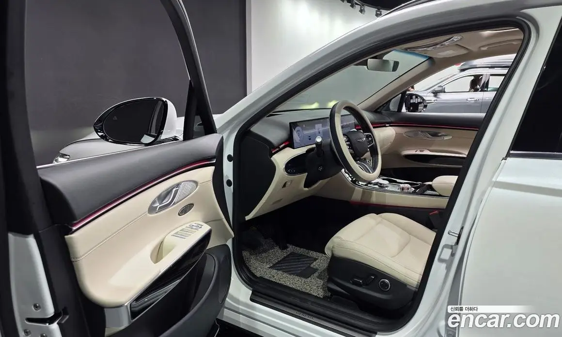 Genesis GV70 2024 2.5 автомат (гидро), фото 13 Genesis GV70 2024 2.5 автомат (гидро), фото 13