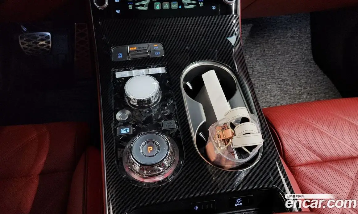 Genesis GV70 2024 2.5 автомат (гидро), фото 12