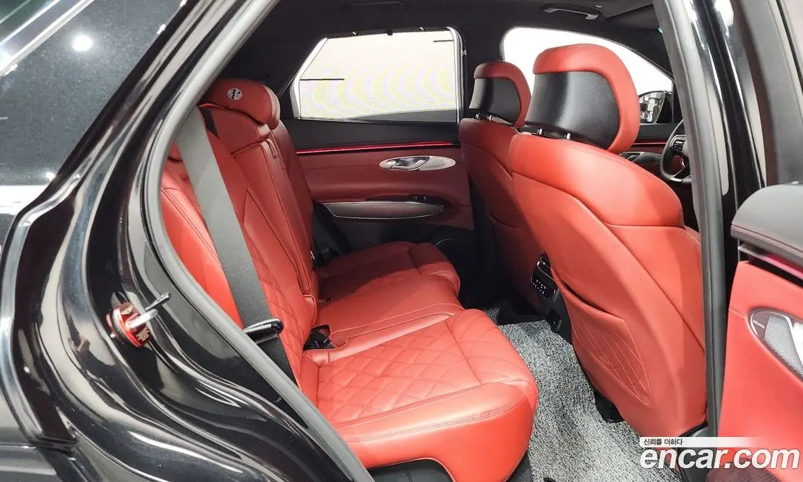 Genesis GV70 2024 2.5 автомат (гидро), фото 17