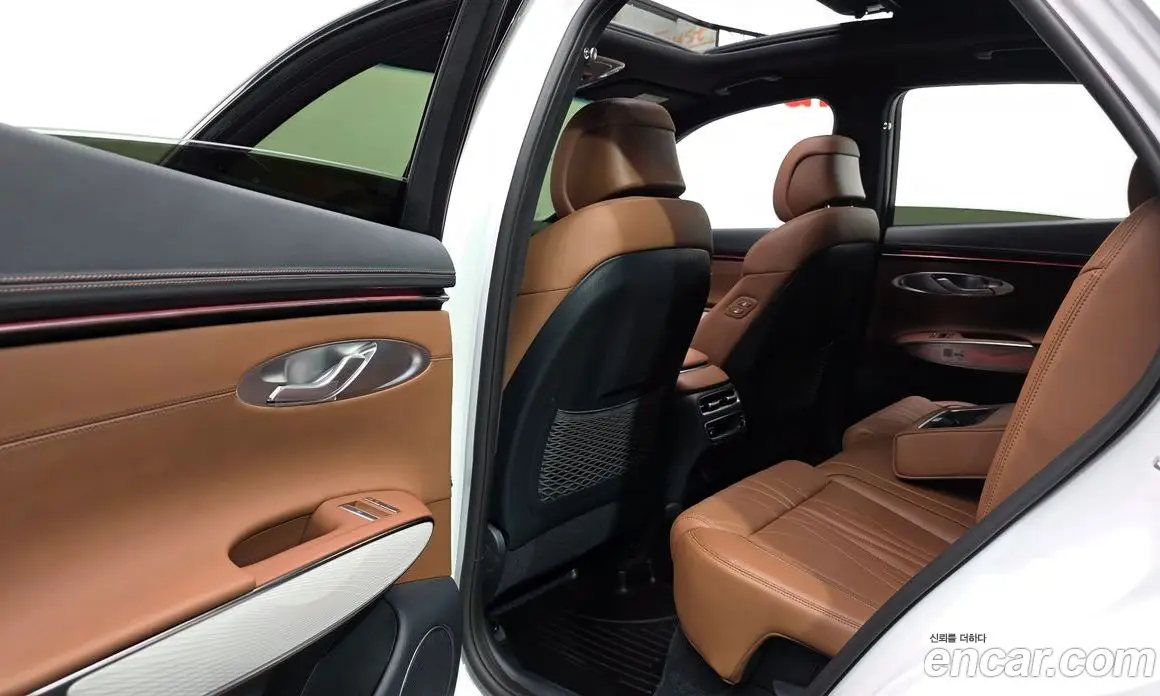 Genesis GV70 2025 2.5 автомат (гидро), фото 16 Genesis GV70 2025 2.5 автомат (гидро), фото 16