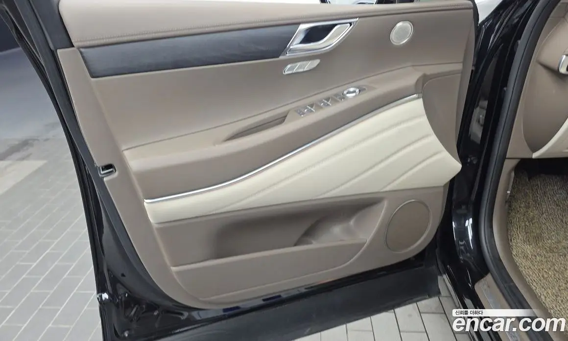 Genesis GV80 2022 2.5 автомат (гидро), фото 14 Genesis GV80 2022 2.5 автомат (гидро), фото 14