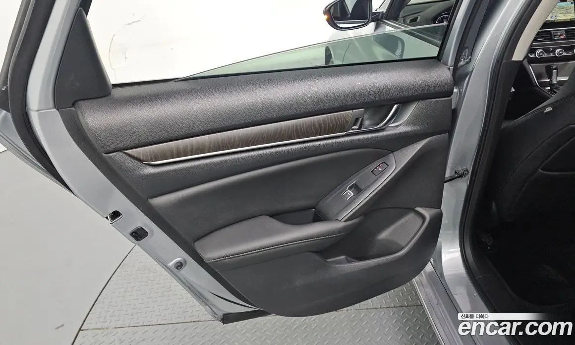 Honda Accord 2019 1.5 автомат (гидро), фото 15 Honda Accord 2019 1.5 автомат (гидро), фото 15