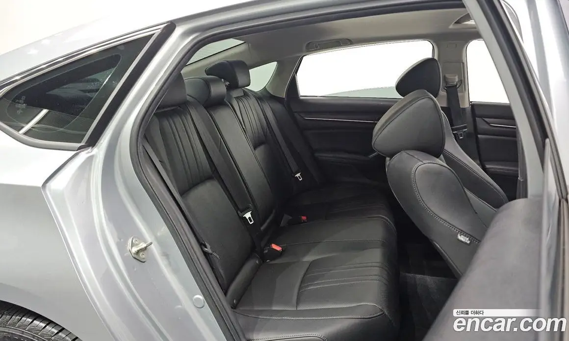 Honda Accord 2019 1.5 автомат (гидро), фото 18 Honda Accord 2019 1.5 автомат (гидро), фото 18