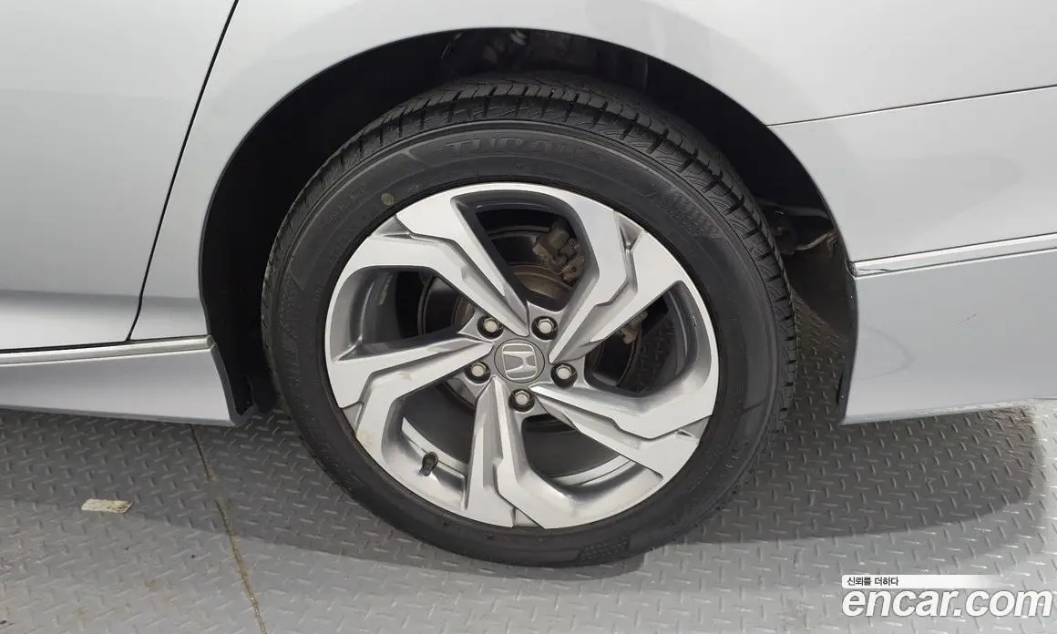 Honda Accord 2019 1.5 автомат (гидро), фото 7 Honda Accord 2019 1.5 автомат (гидро), фото 7