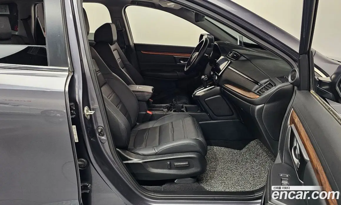 Honda CR-V 2019 1.5 автомат (гидро), фото 16