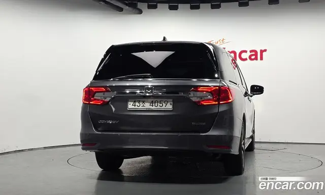 Honda Odyssey 2018 3.5 автомат (гидро), миниатюра 3 Honda Odyssey 2018 3.5 автомат (гидро), миниатюра 3