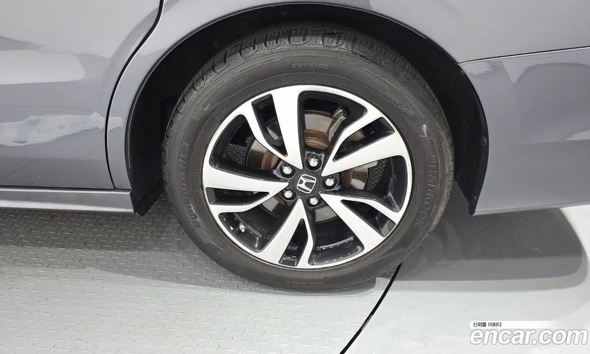 Honda Odyssey 2018 3.5 автомат (гидро), фото 6 Honda Odyssey 2018 3.5 автомат (гидро), фото 6
