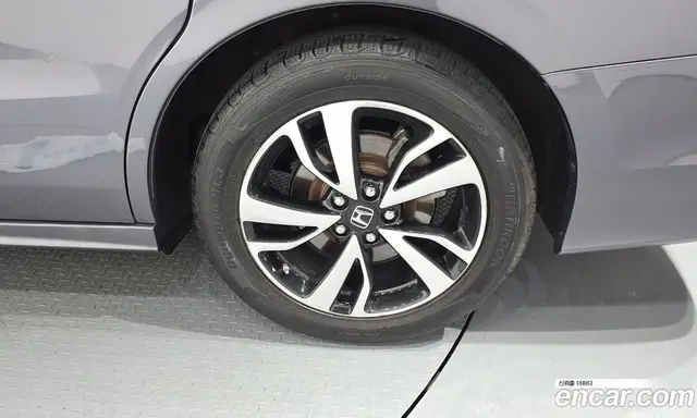 Honda Odyssey 2018 3.5 автомат (гидро), миниатюра 6 Honda Odyssey 2018 3.5 автомат (гидро), миниатюра 6
