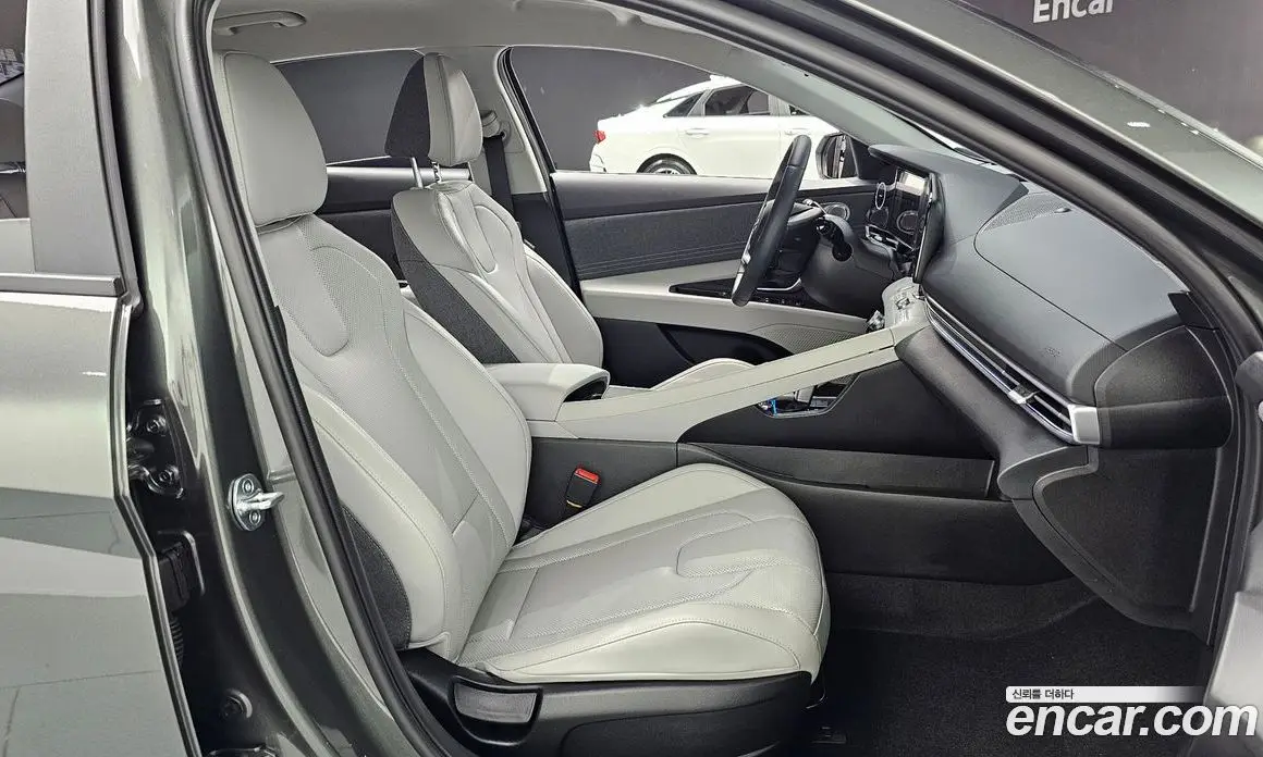 Hyundai Avante 2022 1.6 автомат (гидро), фото 18 Hyundai Avante 2022 1.6 автомат (гидро), фото 18