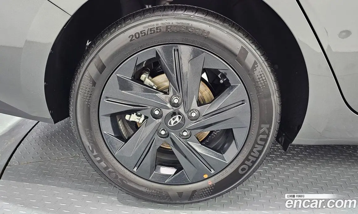 Hyundai Avante 2022 1.6 автомат (гидро), фото 5 Hyundai Avante 2022 1.6 автомат (гидро), фото 5