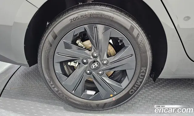 Hyundai Avante 2022 1.6 автомат (гидро), миниатюра 5 Hyundai Avante 2022 1.6 автомат (гидро), миниатюра 5