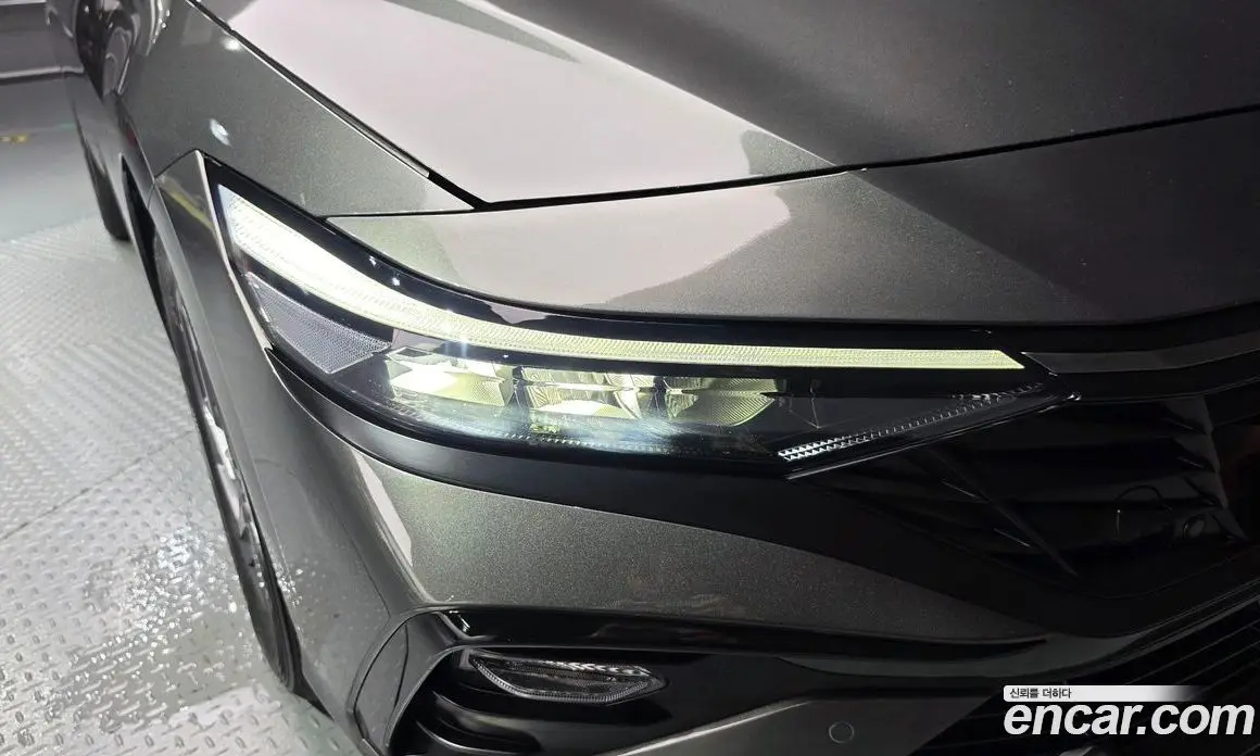 Hyundai Avante 2023 1.6 автомат (гидро), фото 8