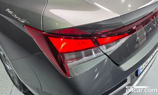 Hyundai Avante 2023 1.6 автомат (гидро), миниатюра 9