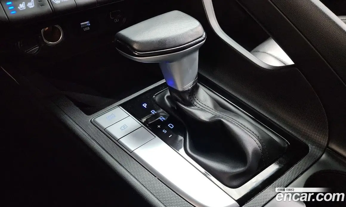 Hyundai Avante 2023 1.6 автомат (гидро), фото 12