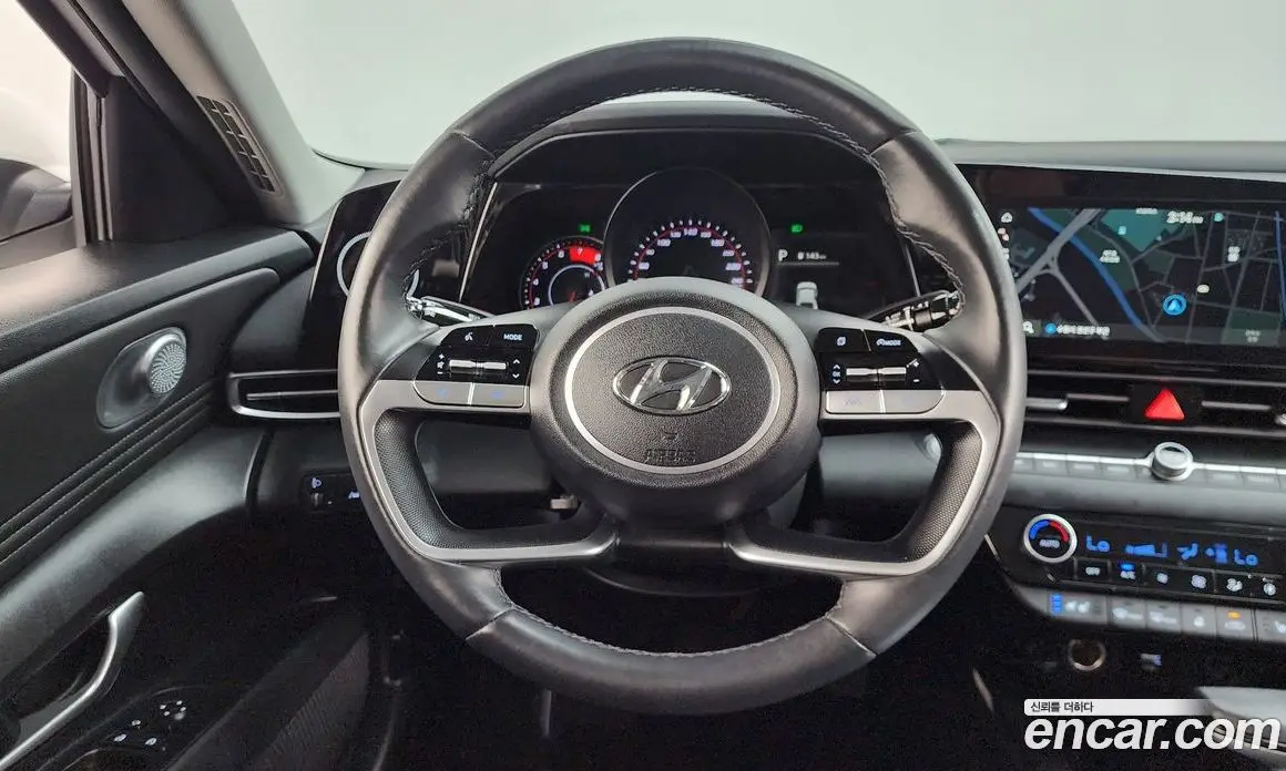 Hyundai Avante 2023 1.6 автомат (гидро), фото 18