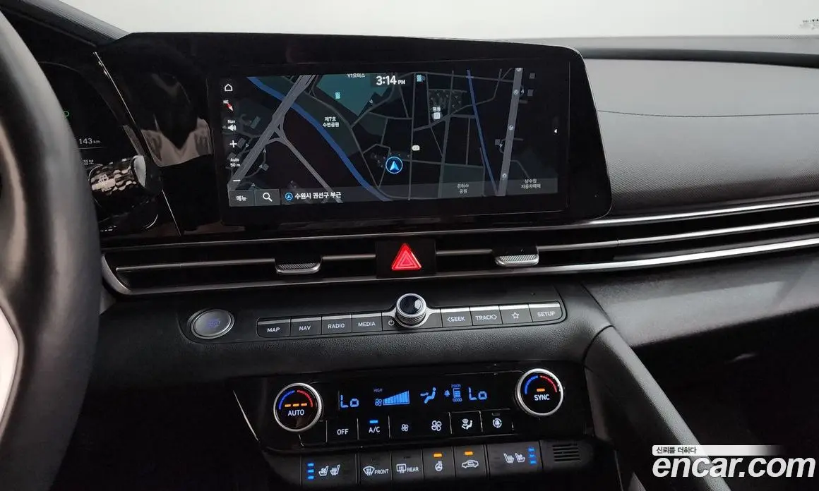 Hyundai Avante 2023 1.6 автомат (гидро), фото 19