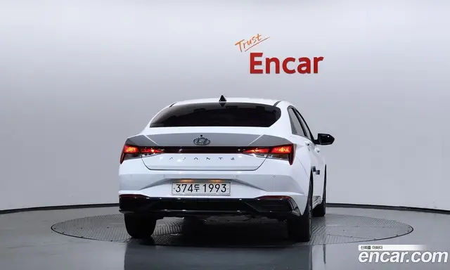 Hyundai Avante 2023 1.6 автомат (гидро), миниатюра 4