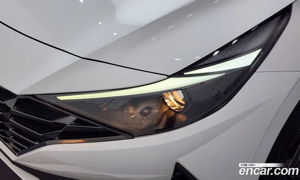 Hyundai Avante 2023 1.6 автомат (гидро), фото 8