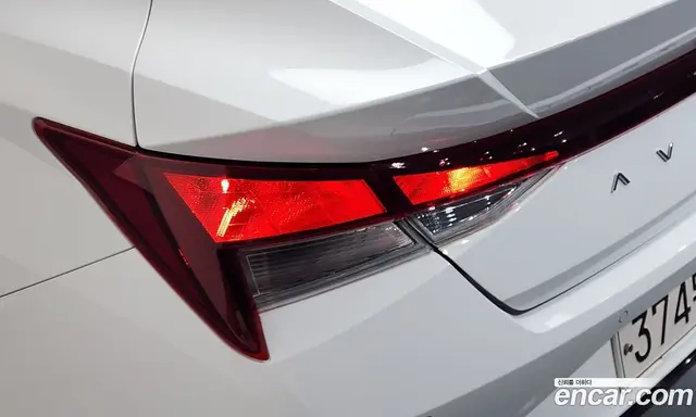 Hyundai Avante 2023 1.6 автомат (гидро), миниатюра 9