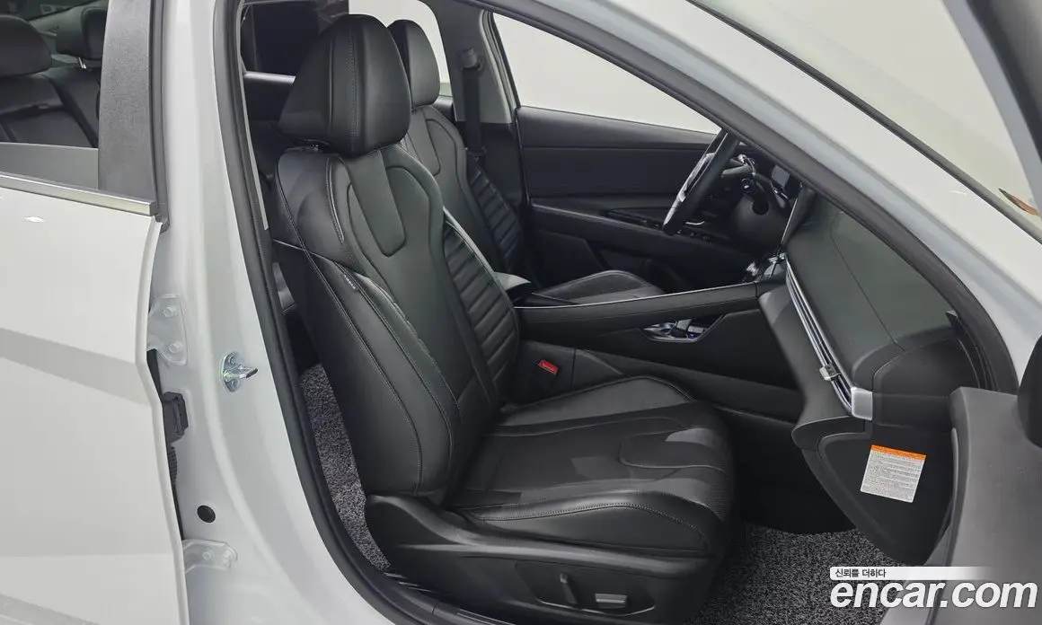 Hyundai Avante 2025 1.6 автомат (гидро), фото 18 Hyundai Avante 2025 1.6 автомат (гидро), фото 18