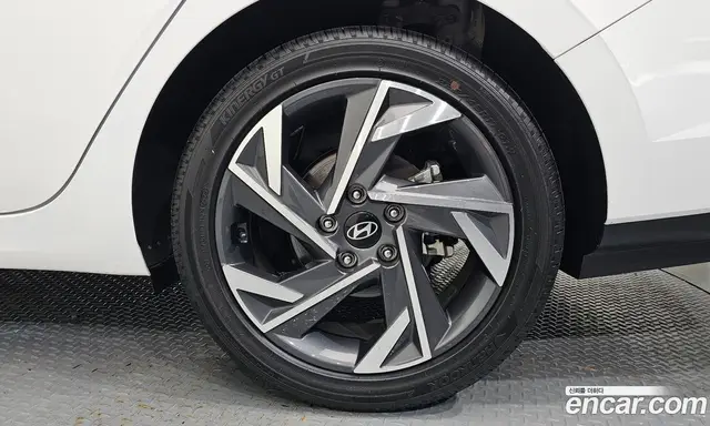 Hyundai Avante 2025 1.6 автомат (гидро), миниатюра 7 Hyundai Avante 2025 1.6 автомат (гидро), миниатюра 7
