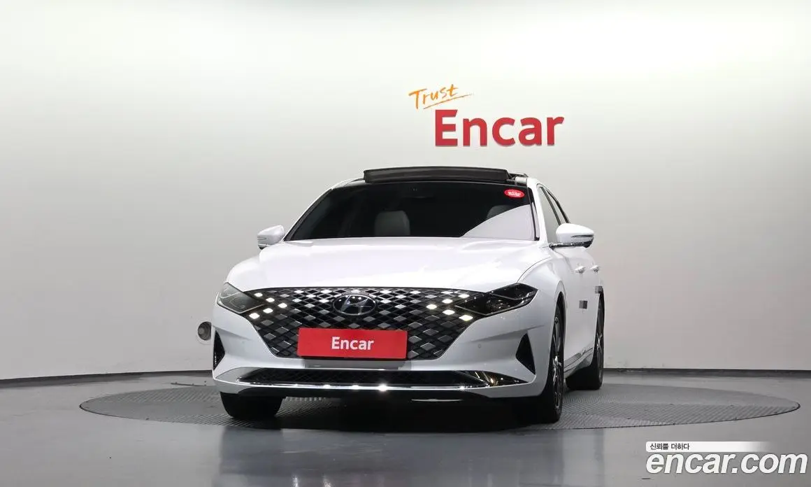 Hyundai Grandeur 2022 2.5 автомат (гидро), фото 3 Hyundai Grandeur 2022 2.5 автомат (гидро), фото 3