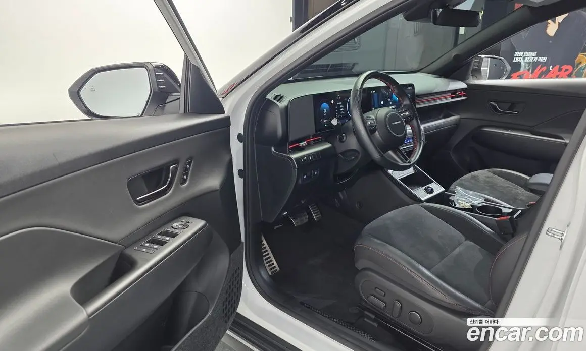 Hyundai Kona 2023 1.6 автомат (гидро), фото 13