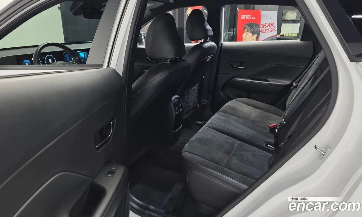 Hyundai Kona 2023 1.6 автомат (гидро), фото 16
