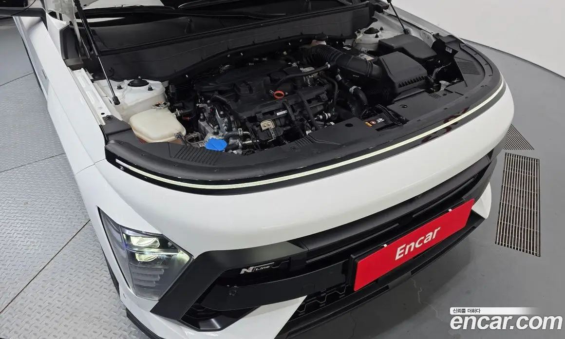 Hyundai Kona 2023 1.6 автомат (гидро), фото 6