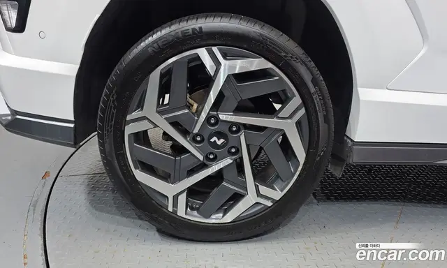 Hyundai Kona 2023 1.6 автомат (гидро), миниатюра 7