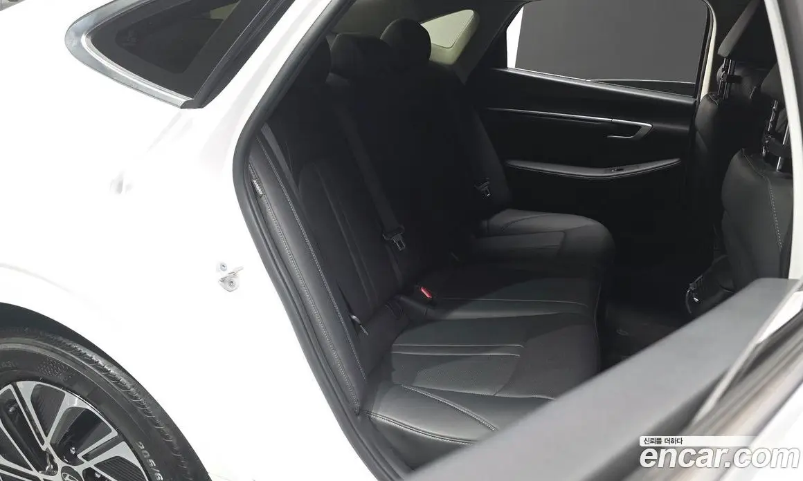 Hyundai Sonata 2023 2.0 автомат (гидро), фото 17 Hyundai Sonata 2023 2.0 автомат (гидро), фото 17